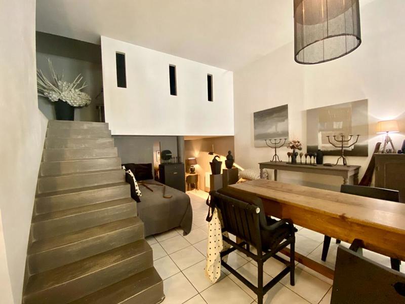 Loft - 111 m² - 3 pièces