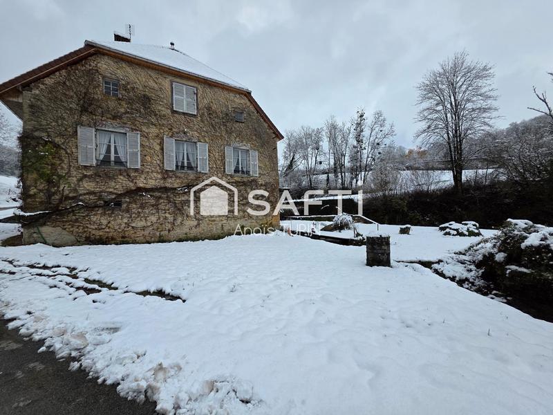 Maison - 180 m² - 9 pièces