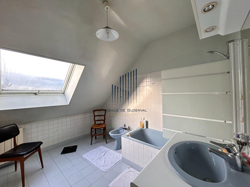 Maison - 162 m² - 7 pièces