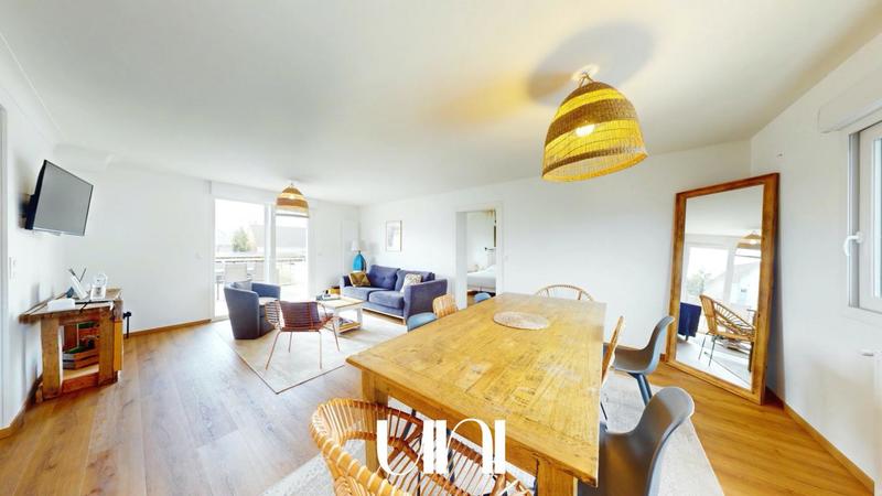 Maison - 180 m² - 6 pièces