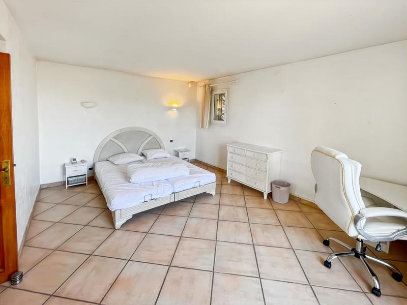 Villa - 185 m² - 5 pièces