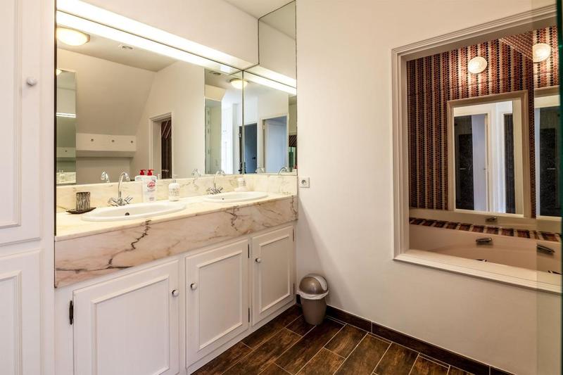 Maison - 127 m² - 4 pièces