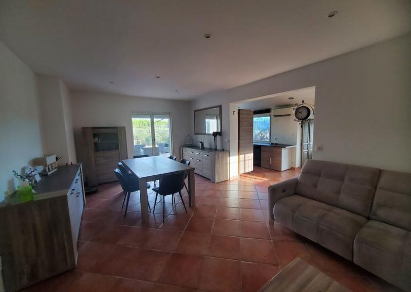 Maison - 198 m² - 7 pièces