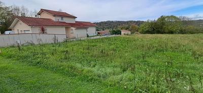 Terrain constructible - 1 708 m²