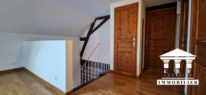 Maison - 220 m² - 10 pièces