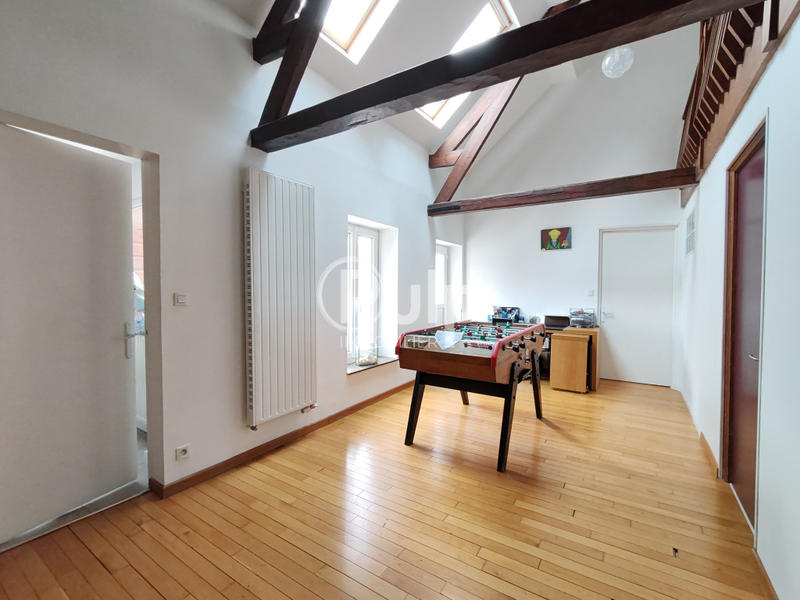 Appartement - 225 m² - 5 pièces