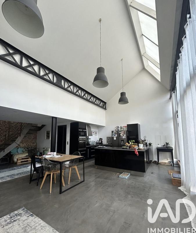 Loft - 83 m² - 3 pièces