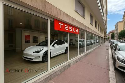 Local commercial - 185 m² - 10 pièces