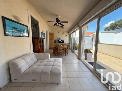 Maison - 214 m² - 11 pièces