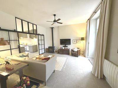 Maison - 298 m² - 8 pièces