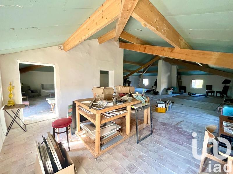 Maison - 212 m² - 7 pièces