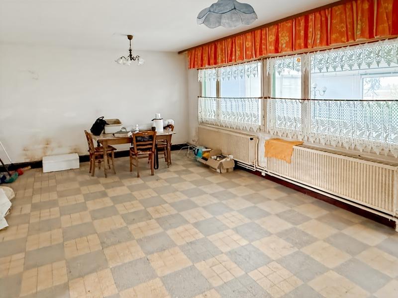 Maison - 99 m² - 5 pièces