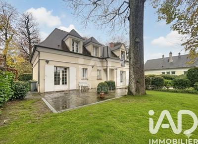 Maison - 175 m² - 7 pièces