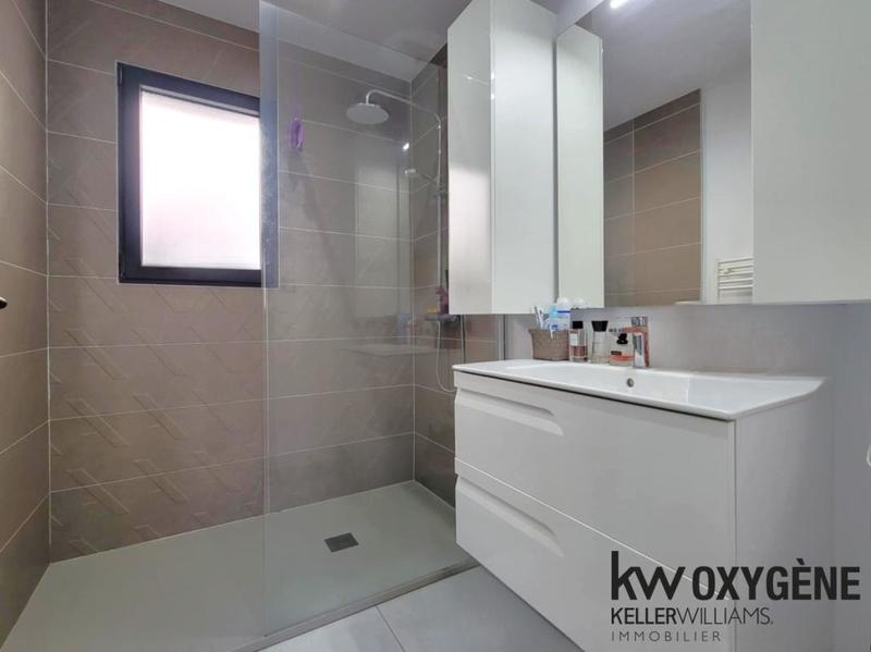 Maison - 84 m² - 4 pièces