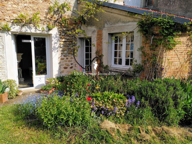 Maison - 233 m² - 11 pièces