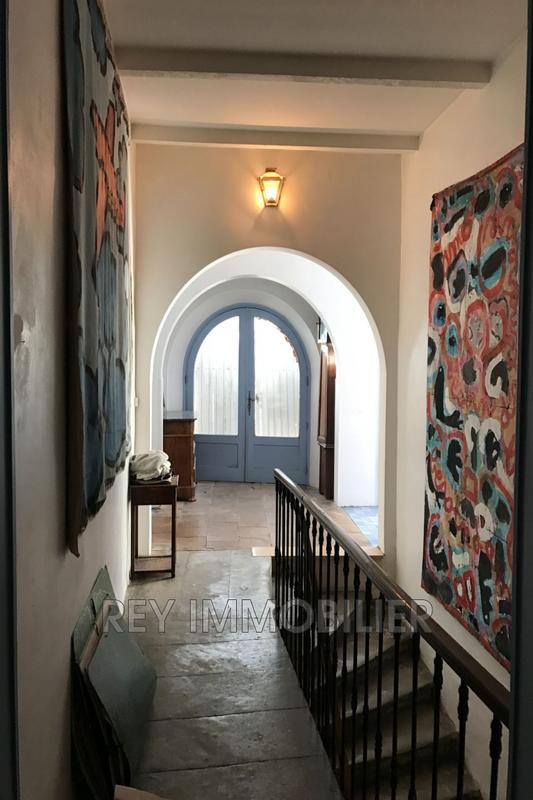 Maison de maîtres - 260 m² - 11 pièces