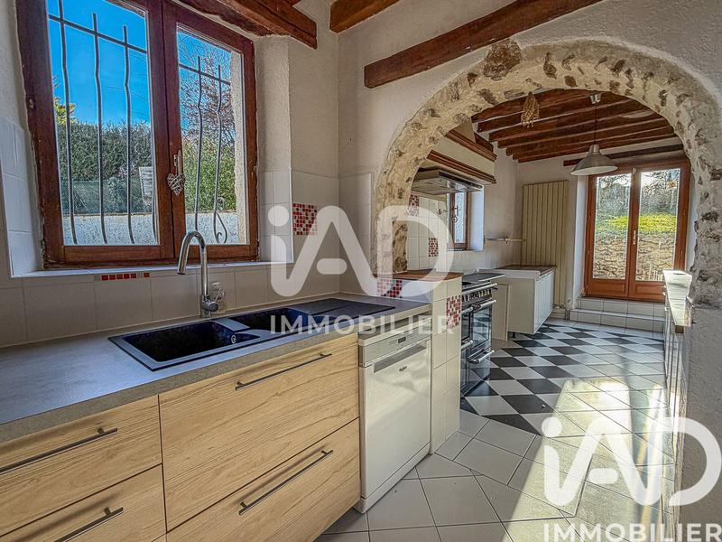 Maison - 252 m² - 7 pièces