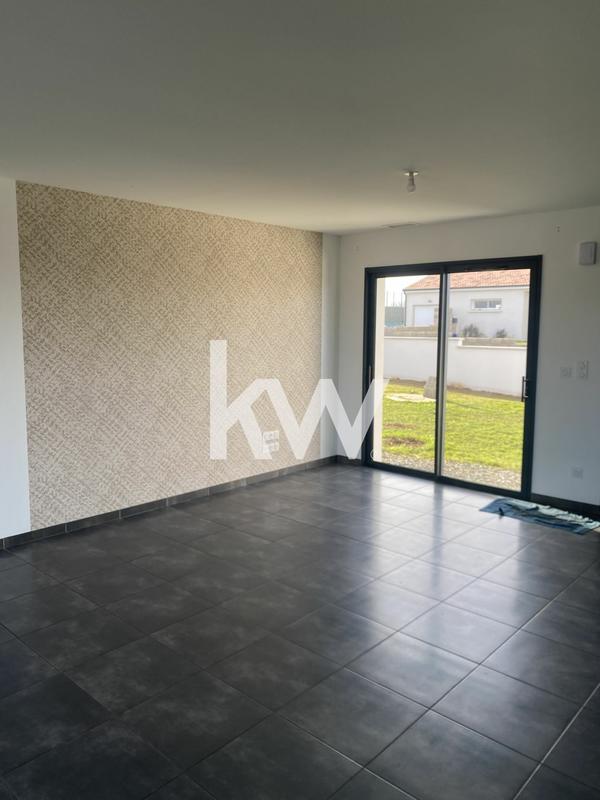 Maison - 90 m² - 4 pièces