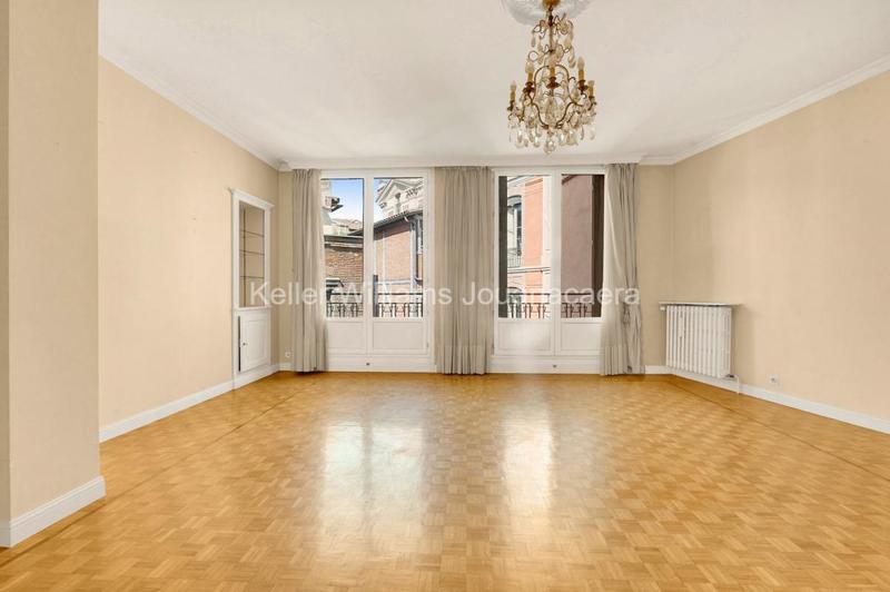 Appartement - 98 m² - 4 pièces