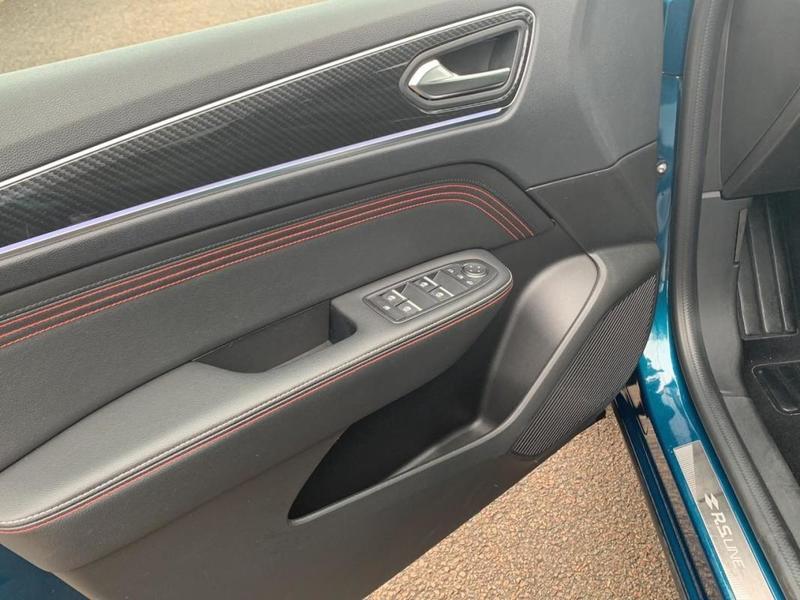 Renault Arkana E-Tech 145 - 21b R.S. Line