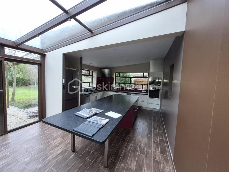 Maison - 178 m² - 7 pièces