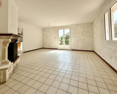 Maison - 90 m² - 4 pièces