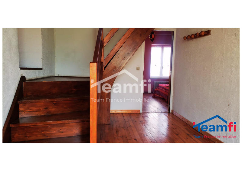 Maison - 260 m² - 11 pièces