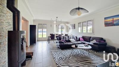 Maison - 182 m² - 7 pièces