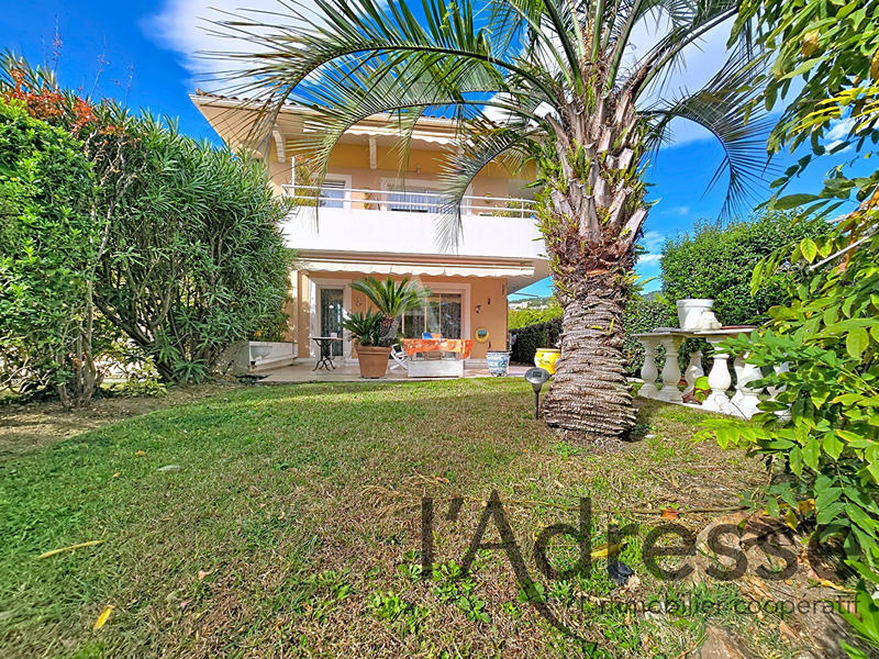 Appartement - 98 m² - 4 pièces