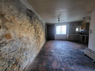 Maison - 96 m² - 4 pièces