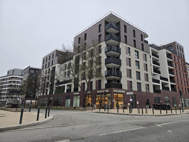 Appartement - 99 m² - 4 pièces