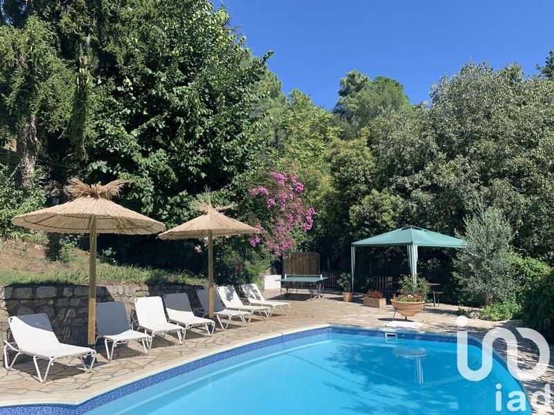 Maison de maîtres - 205 m² - 7 pièces