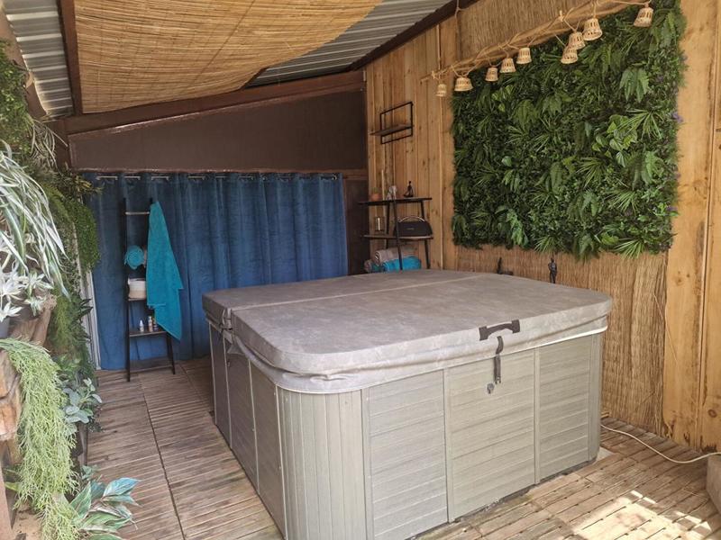 Maison - 410 m² - 6 pièces