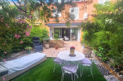 Maison traditionnelle - 90 m² - 4 pièces