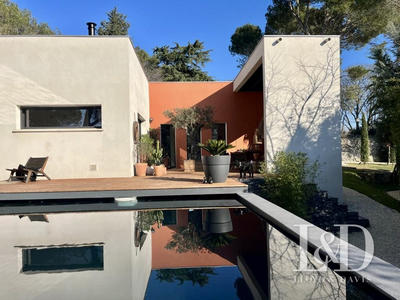 Maison contemporaine - 191 m² - 6 pièces