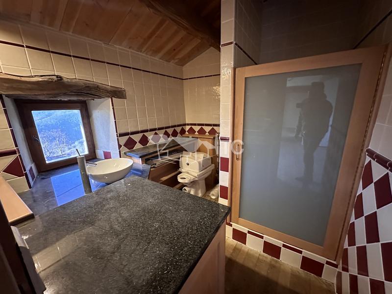 Corps de ferme - 329 m² - 16 pièces