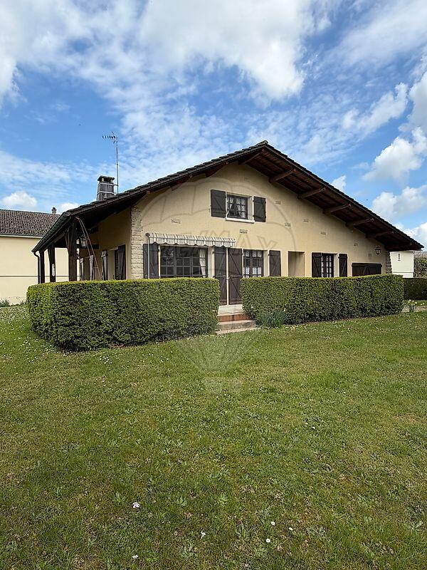 Maison - 86 m² - 4 pièces