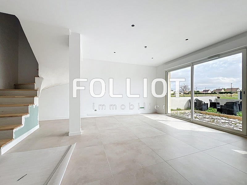 Maison - 90 m² - 5 pièces