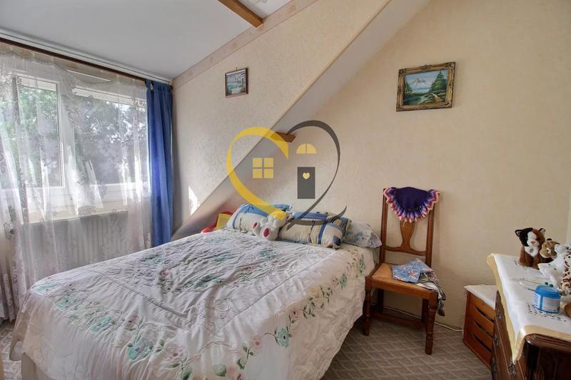 Maison - 98 m² - 4 pièces