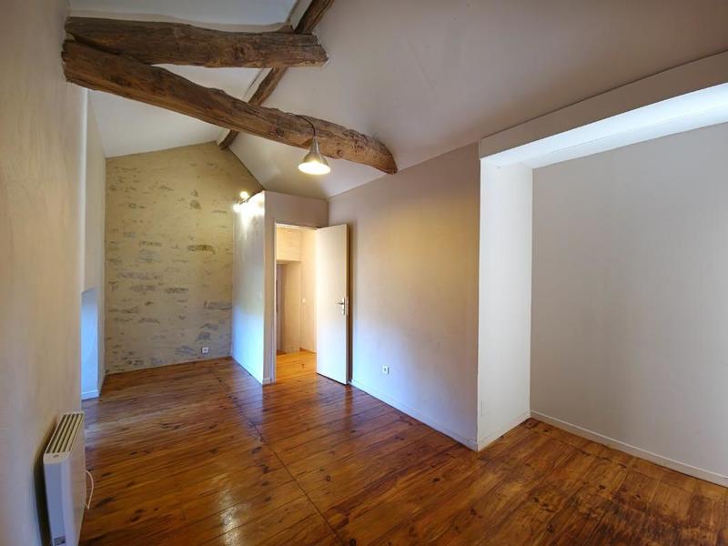 Maison - 225 m² - 9 pièces