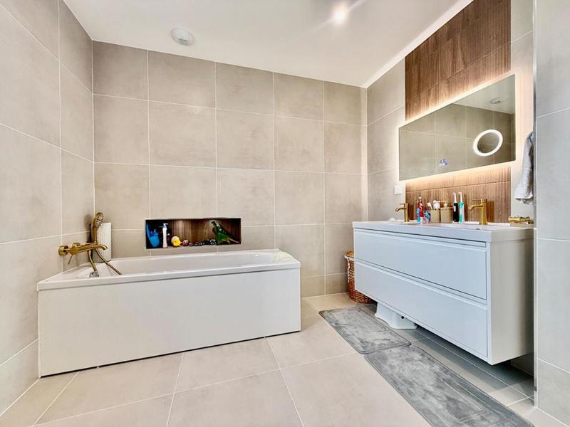 Maison - 146 m² - 6 pièces