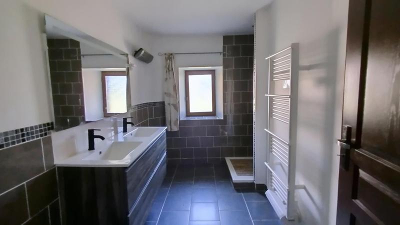 Maison - 190 m² - 7 pièces