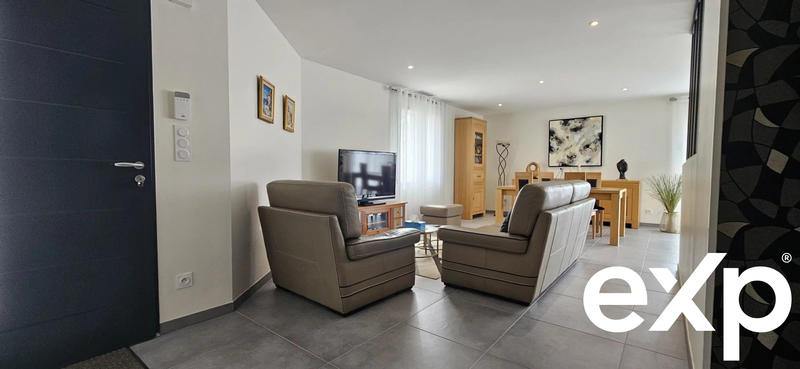 Maison - 121 m² - 5 pièces