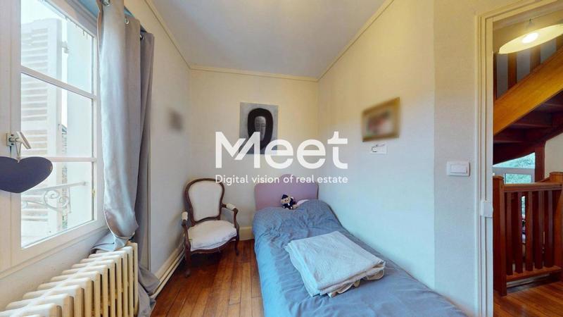 Propriété - 215 m² - 8 pièces