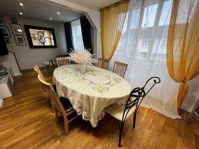Maison - 155 m² - 7 pièces