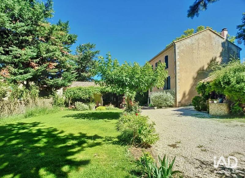 Maison - 224 m² - 8 pièces