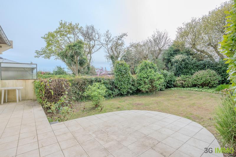 Maison traditionnelle - 140 m² - 6 pièces