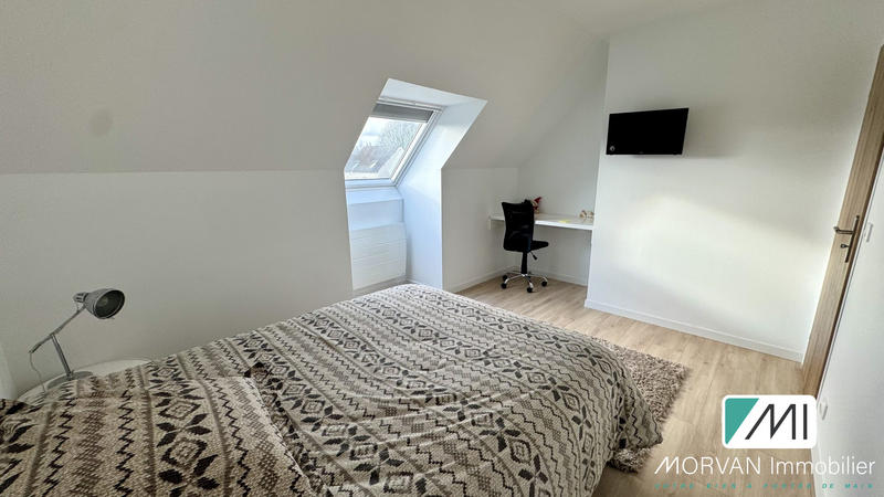 Maison - 228 m² - 8 pièces