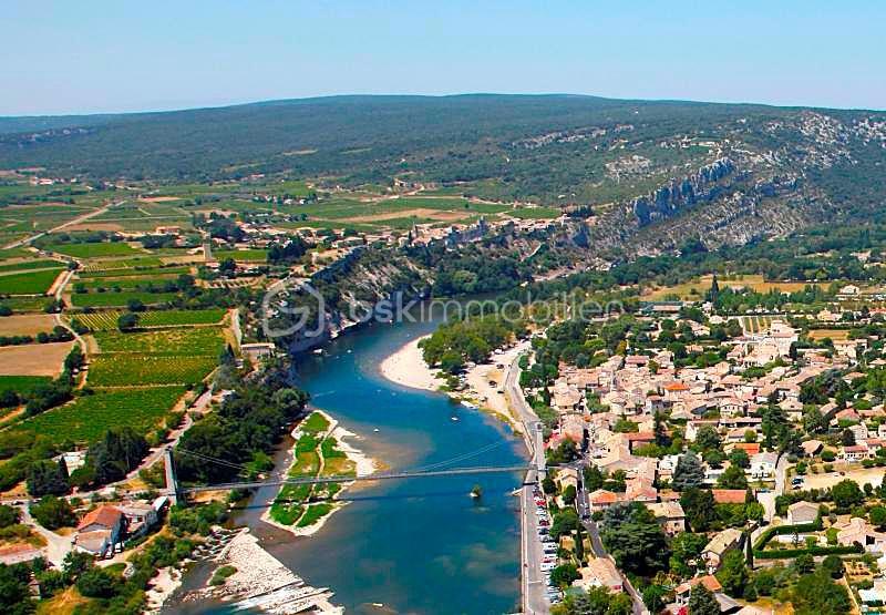 Local commercial - 99 m² - 4 pièces