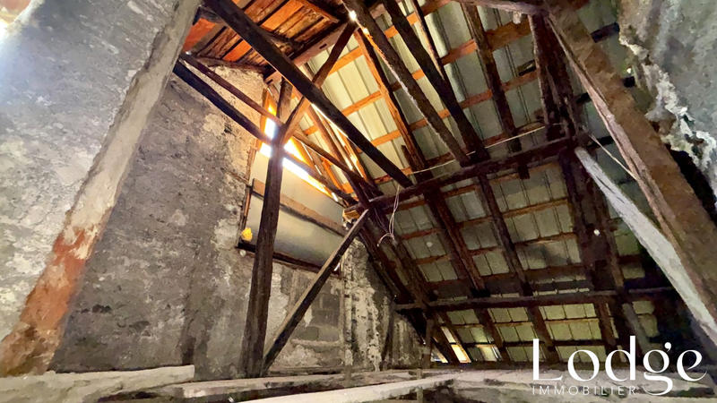 Appartement - 100 m² - 5 pièces